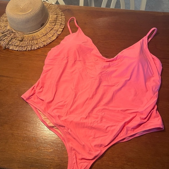 J. Crew Solid Pink Scoop neck one-piece Swimsuit Style BF162 size 24 NEW - Picture 3 of 15